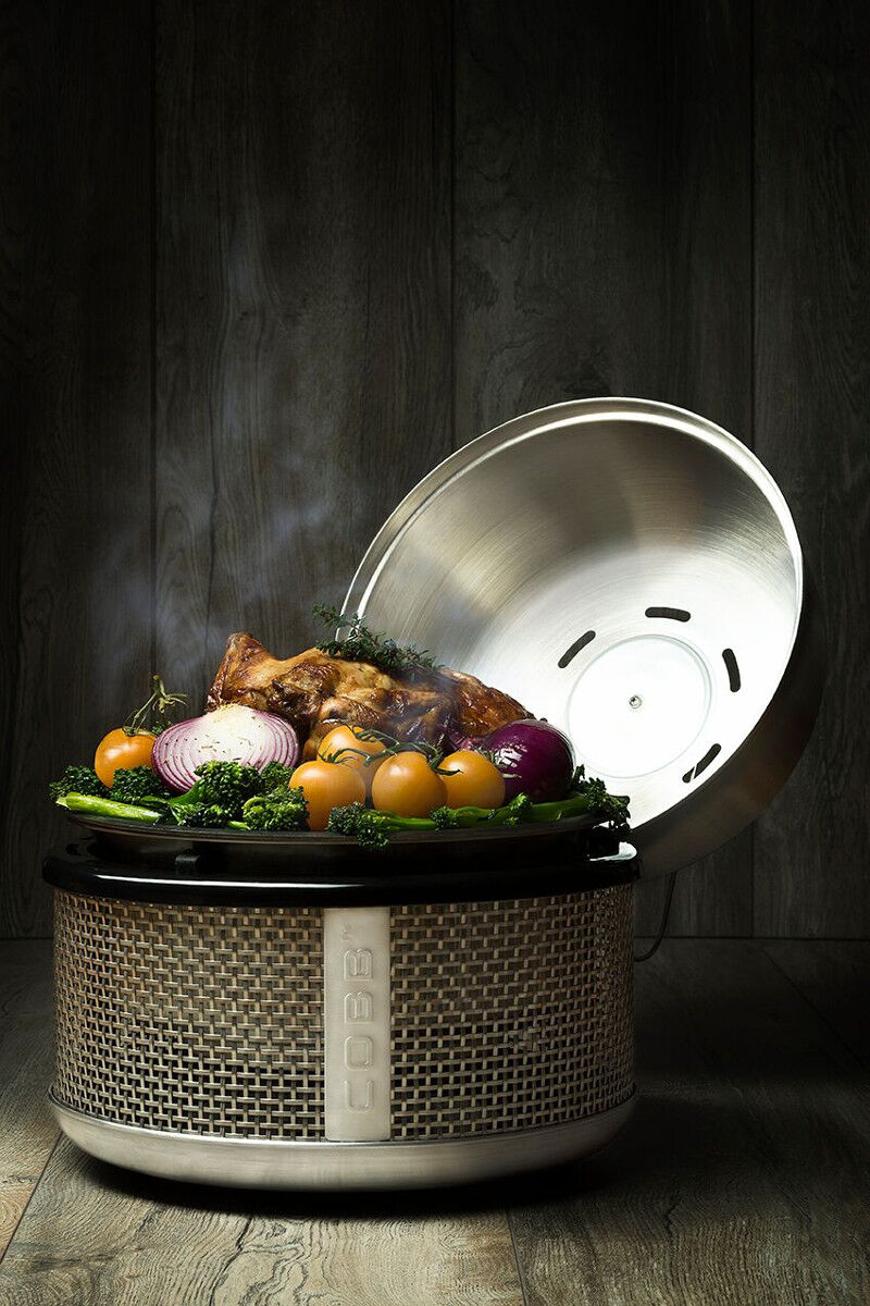 Cobb Premier AIR DELUXE Grill inkl. Air Deckel & Griddle & Bratenrost & Grillbesteck & Cobble Stone