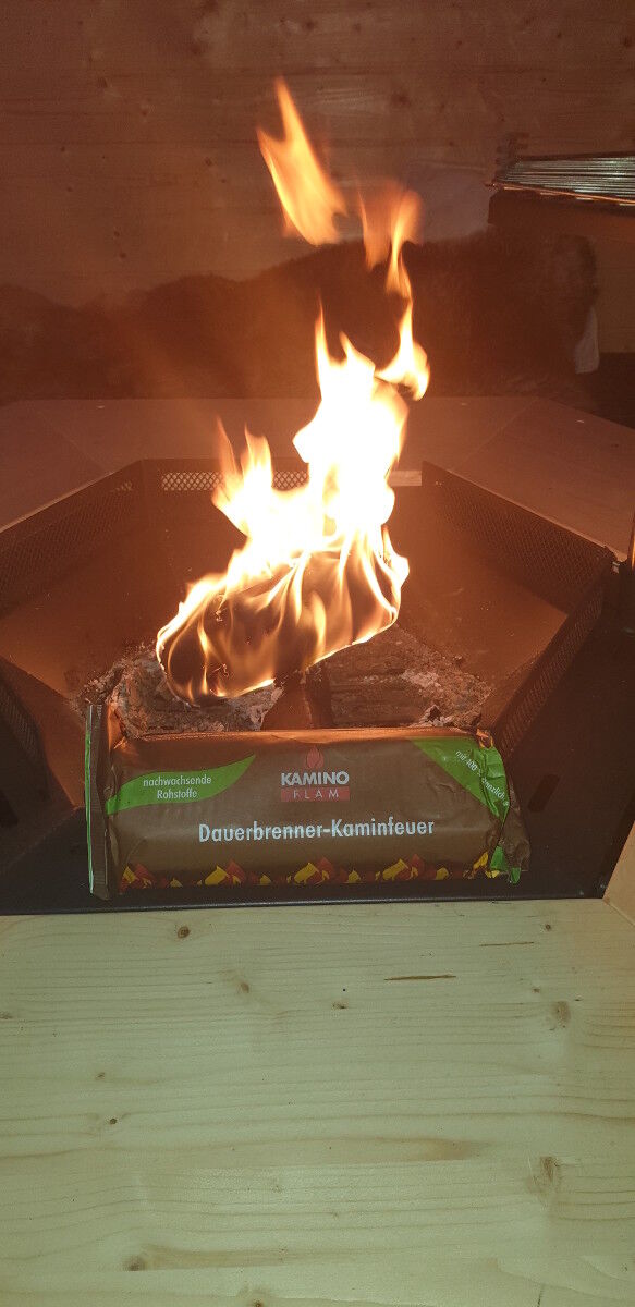 1x Dauerbrenner | Kaminfeuerscheit | 100 % nachwasende Rohstoffe | Kamin | Ofen | Grillkota von KAMINO Flam