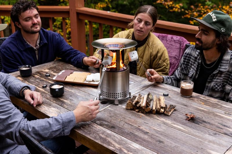 Solo Stove Mesa XL Tischfeuer Ø 17,8cm Tischkamin Outdoor Ash / Anthrazit & Mesa XL Wärmeverteiler von Solo Stove