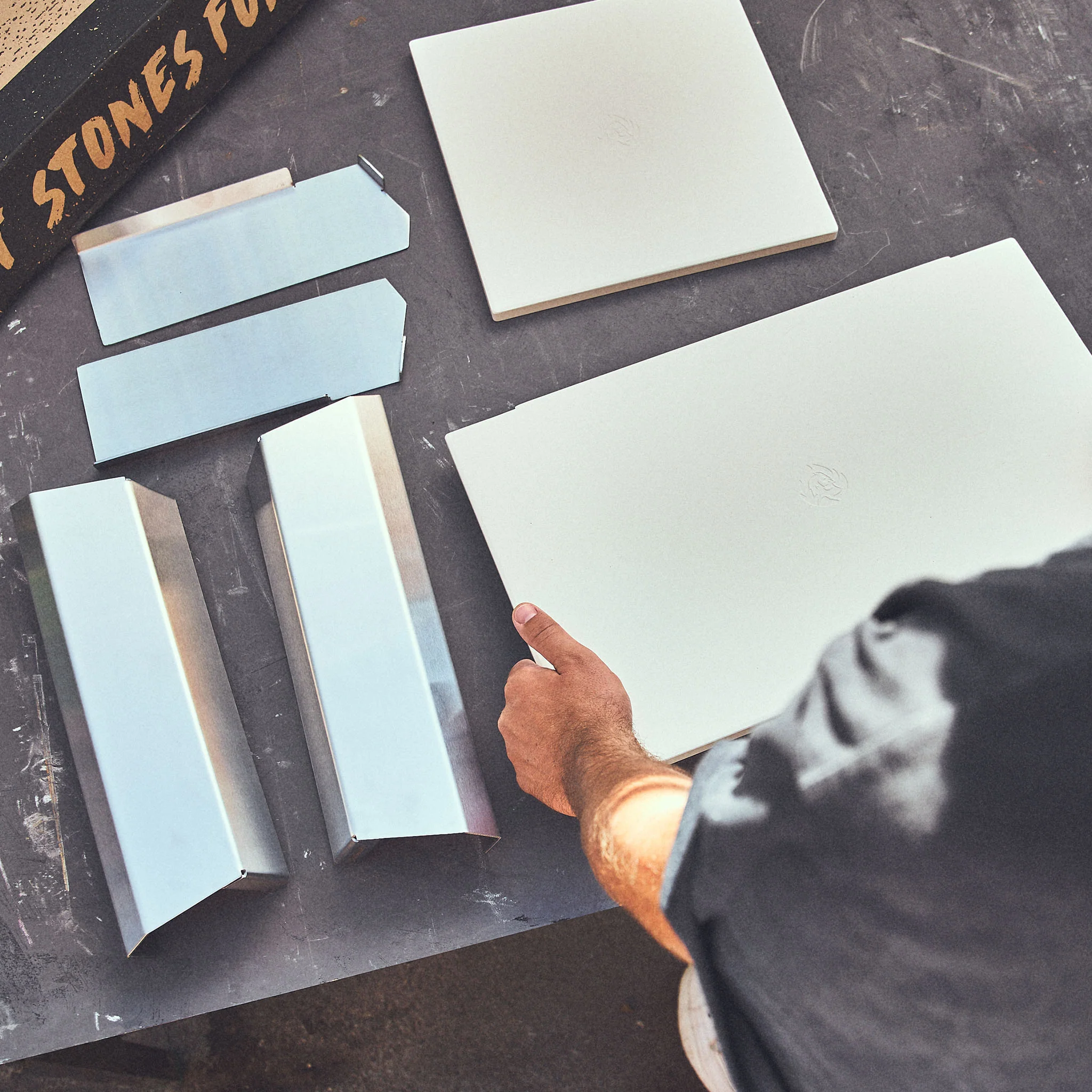 BURNHARD Pizzaaufsatz für Gasgrills von BURNHARD