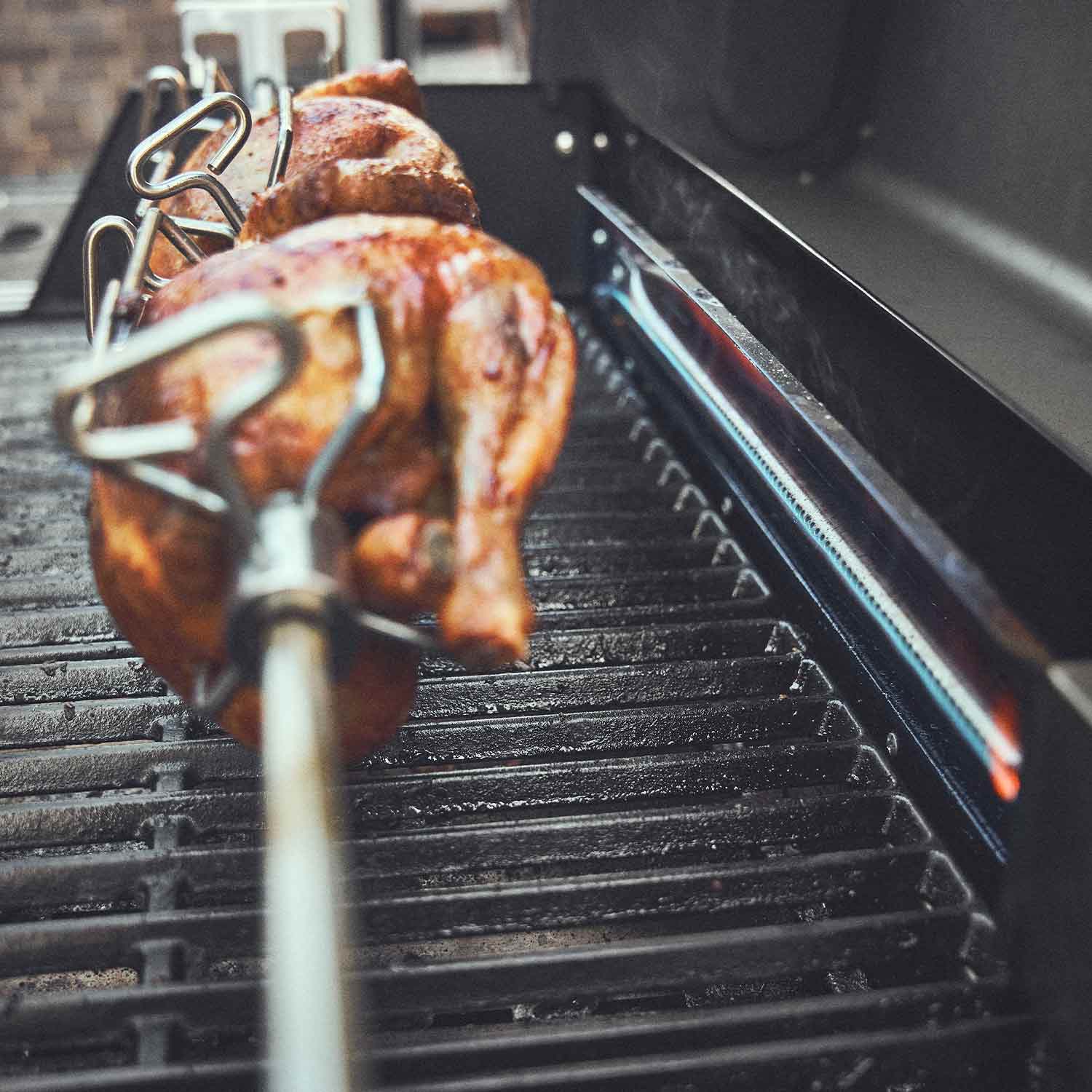 BURNHARD EARL Premium-Gasgrill 3-Brenner in der Farbe Edelstahl mit Gusseisenrost von BURNHARD