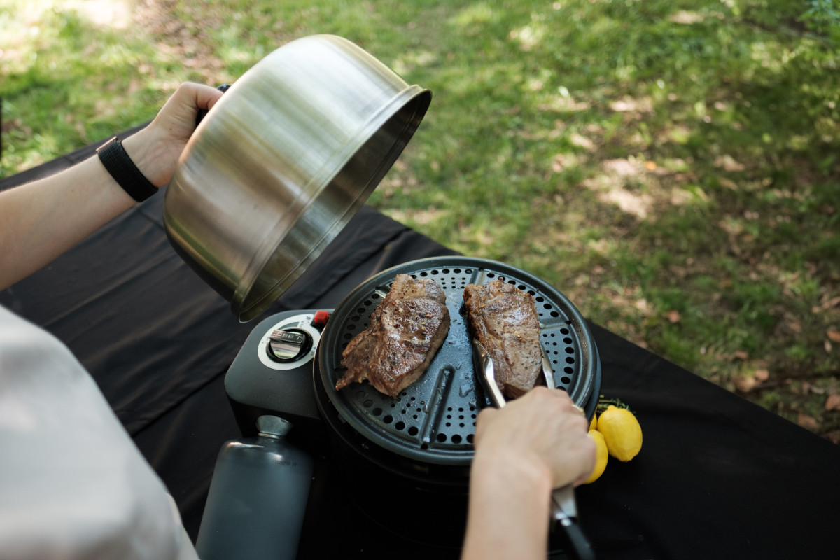 Cobb Gas Grill PRO BLACK inkl. Grillplatte ~ 4-teilig | Multifunktionsküche | SET 2 von Cobb