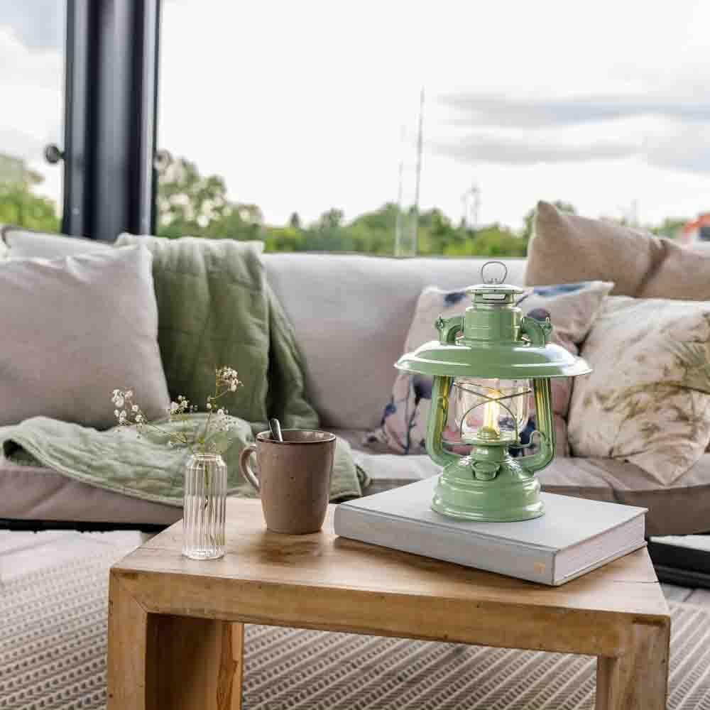 Feuerhand LED Laterne Baby Special 276 Sage Green bis 150 Lumen von Feuerhand