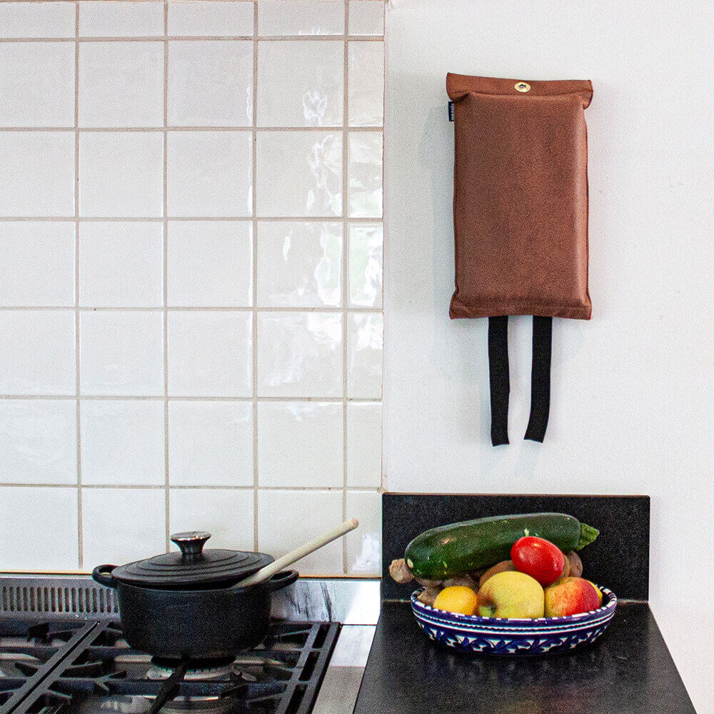 Löschdecke Vegan Cognac | Brandschutzdecke 1.20m x 1.80m | Haus | Camping | Boot | Grill | Persone von Naaais