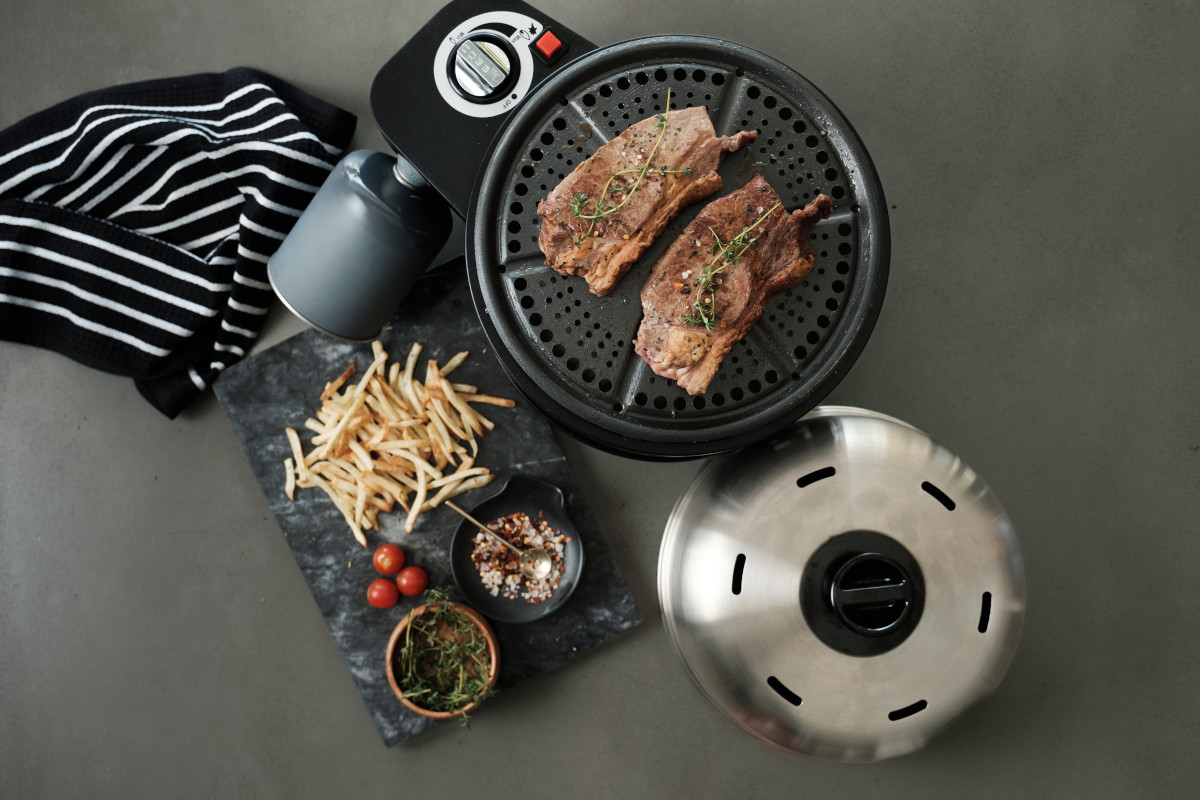 Cobb Gas Grill PRO BLACK inkl. Grillplatte | Multifunktionsküche von Cobb