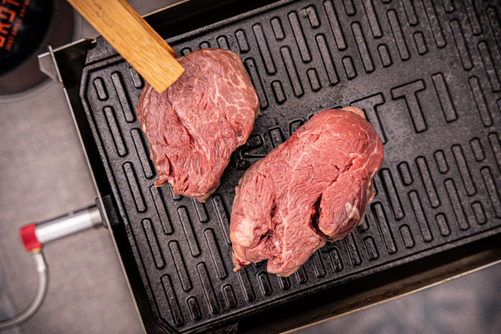 SKOTTI KAST 2 in 1 Gusseisen Plancha & Griddle von SKOTTI