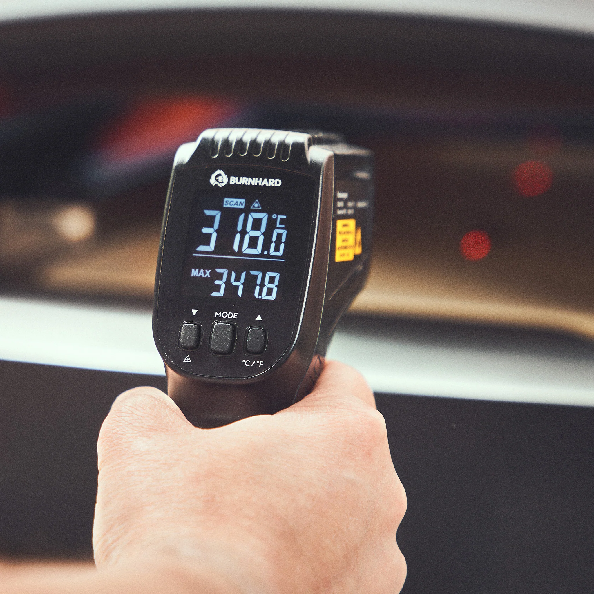 BURNHARD Pizzaaufsatz Starter-Set 2-tlg. mit Infrarot-Thermometer von BURNHARD